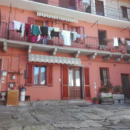 شقة La Casa Di Nuvola Massino Visconti المظهر الخارجي الصورة
